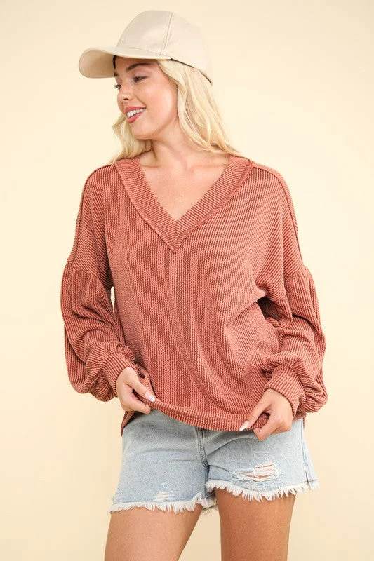 VERY J Two Tone Ribbed V-Neck Exposed Seam Top