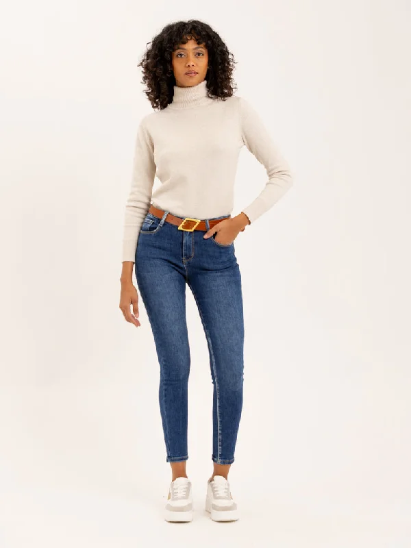 Jean skinny bleu avec ceinture en simili