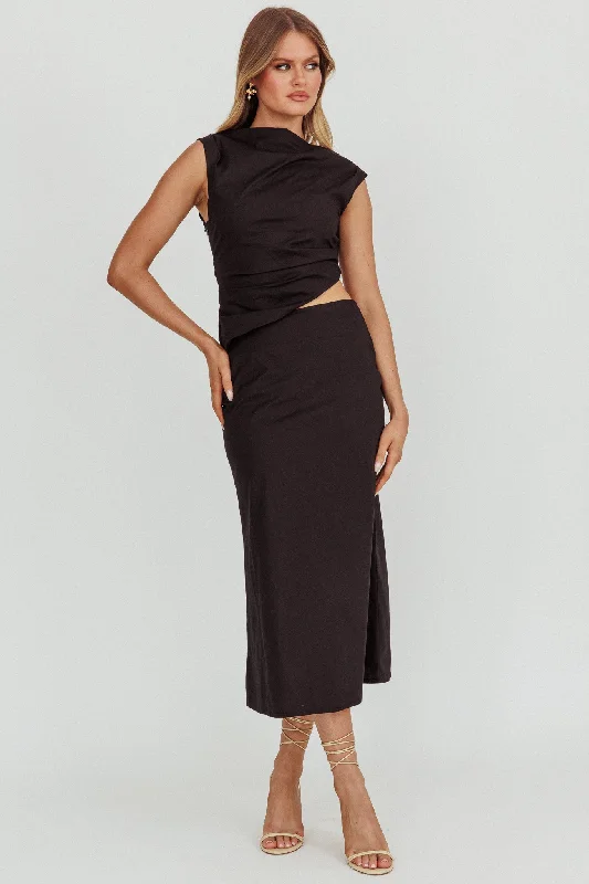 Lorely Boat Neck Cut Out Midi Dress Black