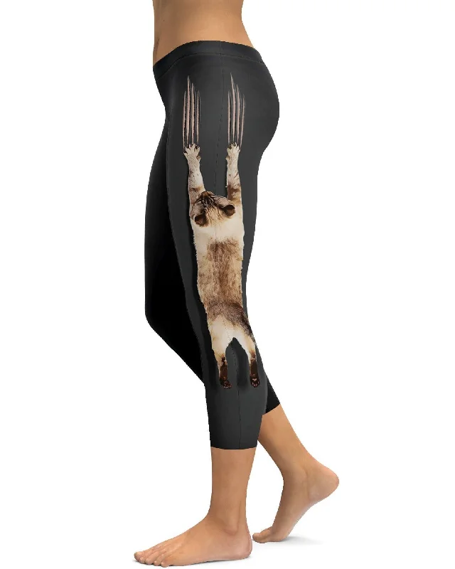 Scratching Cat Capris